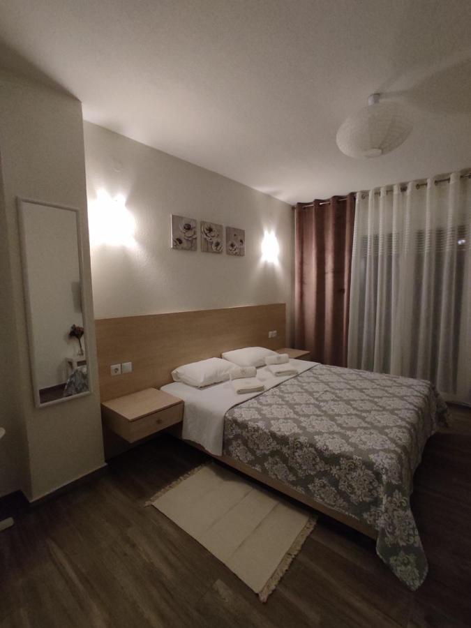 Royals Apartments 니키티 외부 사진