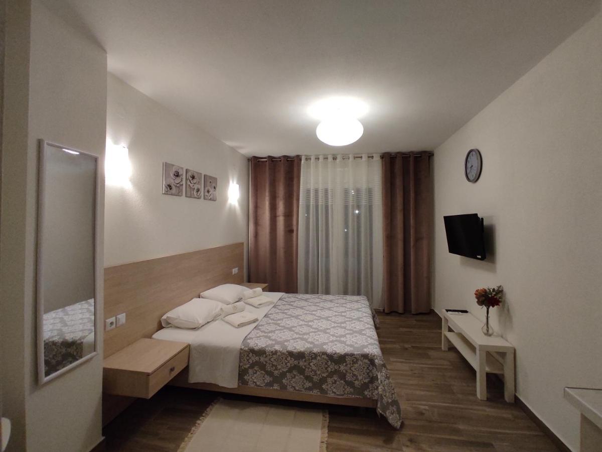 Royals Apartments 니키티 외부 사진